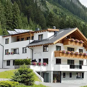 Garni Schadhof Aparthotel Ischgl